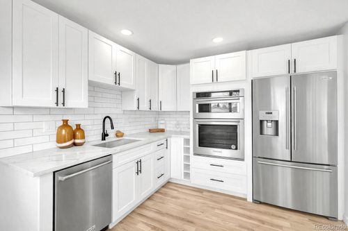3320 W Saratoga Ave, Englewood, CO, 80110-6204 | Card Image
