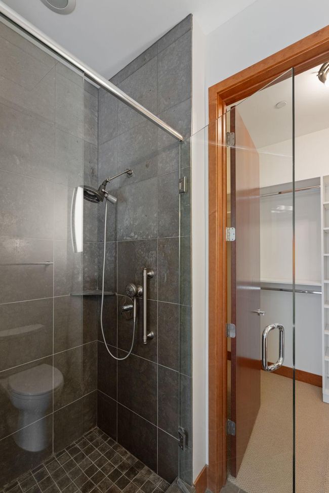 UNIT-301 - 100 3 Rd Ave S, Condo with 2 bedrooms, 2 bathrooms and null parking in Minneapolis MN | Image 33