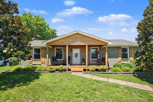 824 Roseview Dr, Nashville, TN, 37206-1024 | Card Image