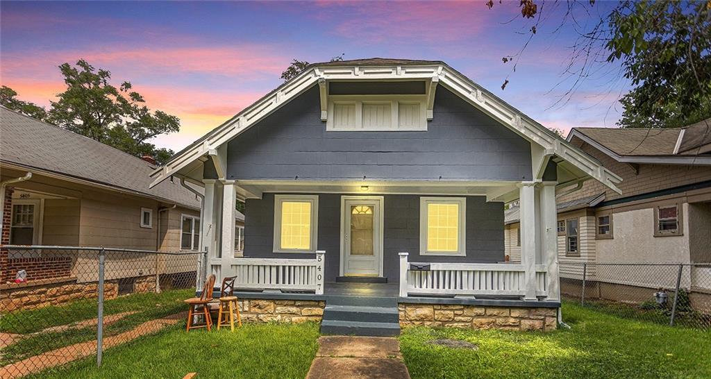 Woodland Ave, Kansas City, MO 64110