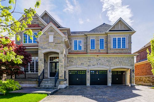 229 Hunterwood Chase, Maple, ON, L6A4R2 | Card Image