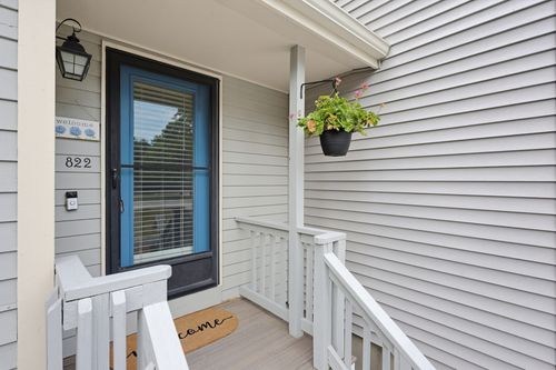 822-822 Maple Brook Rd, Bellingham, MA, 02019-1673 | Card Image
