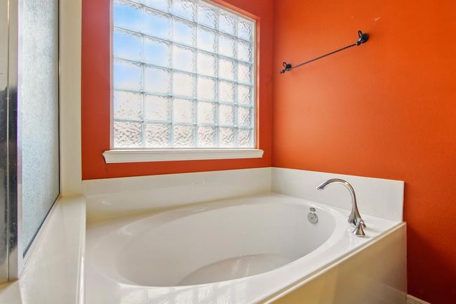 4602 Pompton Ct, House other with 3 bedrooms, 2 bathrooms and 2 parking in Pearland TX | Image 17