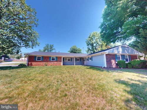 12200 Maycheck Ln, BOWIE, MD, 20715-1555 | Card Image