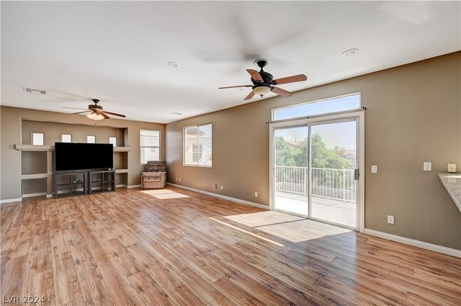 8112 Jasmine Hollow Ct, House other with 3 bedrooms, 3 bathrooms and null parking in Las Vegas NV | Image 12
