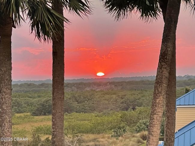 C303 - 4650 Links Village Dr, Condo with 3 bedrooms, 3 bathrooms and null parking in Ponce Inlet FL | Image 7