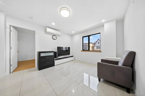 apt-2e-14538 34th Ave, Flushing, NY, 11354-3285 | Card Image