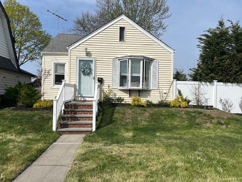 2984 Grand Blvd, Baldwin, NY, 11510-4420 | Card Image