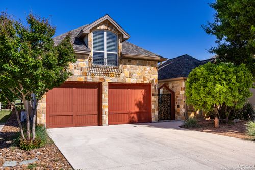 2885 Rock Barn Dr, Kerrville, TX, 78028-8054 | Card Image
