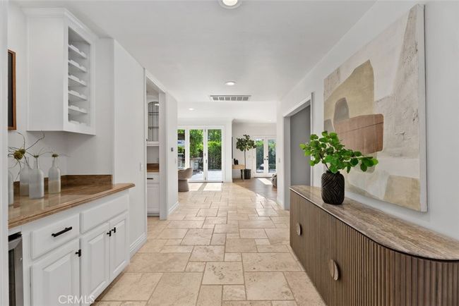 411 Snug Harbor Rd, House other with 5 bedrooms, 5 bathrooms and 3 parking in Newport Beach CA | Image 10
