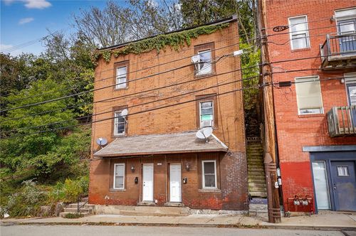 1025 Lynn Ave, Turtle Creek, PA, 15145-1789 | Card Image