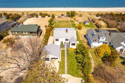 99 Harbor Beach Rd, Miller Place, NY, 11764-1319 | Card Image