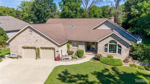 1015 E Oak St, Greenville, IL, 62246-1336 | Card Image