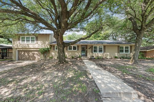 2225 Wooded Acres Drive, Waco, TX, 76710 | Card Image