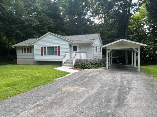 63 Luty Dr, Hyde Park, NY, 12538-1401 | Card Image