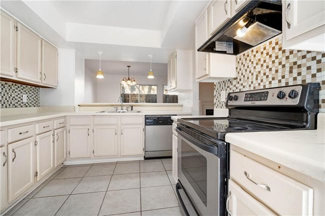 APT-84 - 6701 Dickens Ferry Rd, Condo with 3 bedrooms, 3 bathrooms and 1 parking in Mobile AL | Image 11