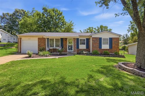 502 Wicklow Dr, Manchester, MO, 63021-5148 | Card Image
