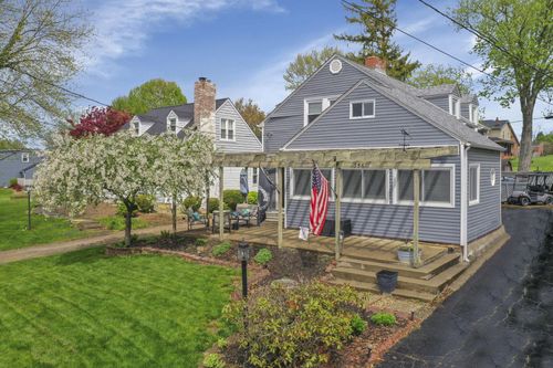 356 Lakeshore Dr W, Hebron, OH, 43025-9756 | Card Image