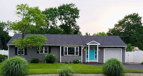 214 Fisher St, Walpole, MA, 02081-3909 | Card Image
