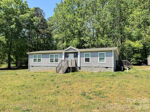 610 S Deal St, Landis, NC, 28088-1611 | Card Image