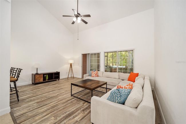 APT-2 - 1563 Nw 29 Th Rd, Townhouse with 2 bedrooms, 2 bathrooms and null parking in Gainesville FL | Image 8