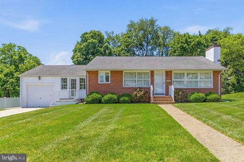 102 Glenview Dr, LAWRENCE, NJ, 08648-4415 | Card Image