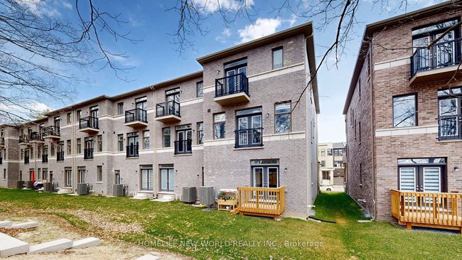 76 Puisaya Dr, House attached with 4 bedrooms, 3 bathrooms and 2 parking in Richmond Hill ON | Image 37