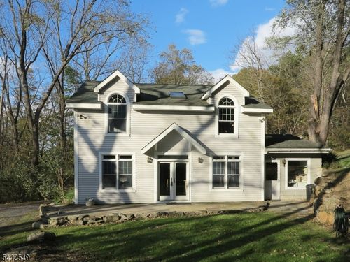 20 Musconetcong River Rd, Hampton, NJ, 08827-3024 | Card Image
