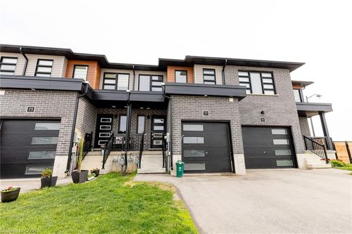 77 Wilkinson Avenue, Cambridge, ON, N1S0C5 | Card Image