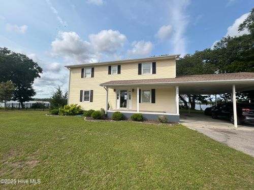 482 Vfw Rd, Cedar Point, NC, 28584-8092 | Card Image