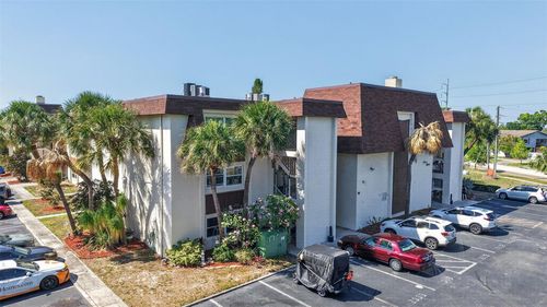 202-6370 1st St N, St Petersburg, FL, 33702-7670 | Card Image