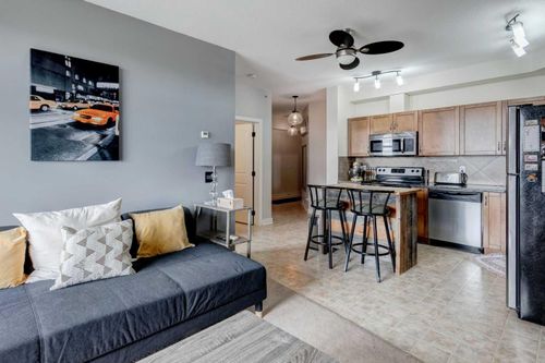 402-132 1 Avenue Nw, Airdrie, AB, T4B3H4 | Card Image
