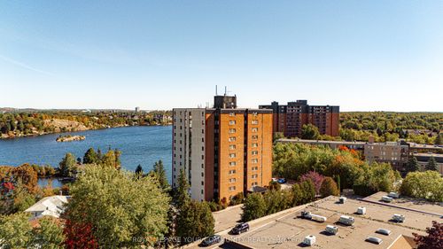 203-2000 Regent St, Sudbury, ON, P3E5T5 | Card Image