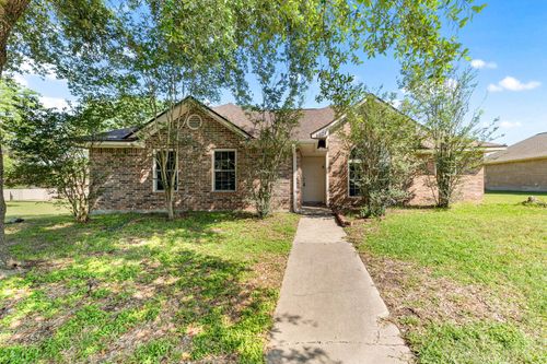 4611 Harrow Ct, Bryan, TX, 77802-5617 | Card Image