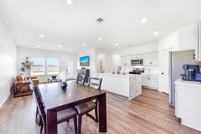 24222 Sandstone Valley Ln, House other with 5 bedrooms, 3 bathrooms and 2 parking in Spring TX | Image 13
