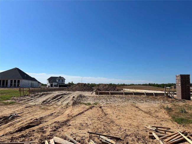 222 Magnolia Laurel Dr, House other with 4 bedrooms, 2 bathrooms and 2 parking in Alvin TX | Image 8