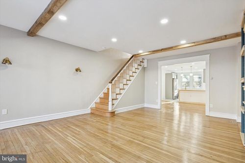 7247 Pittville Ave, PHILADELPHIA, PA, 19126-1526 | Card Image