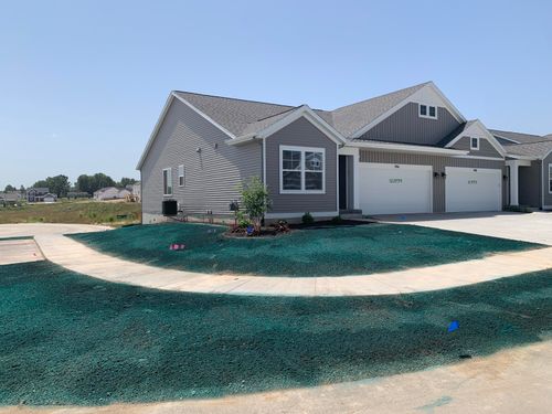 6-966 Scioto Dr Nw, Comstock Park, MI, 49321-8395 | Card Image