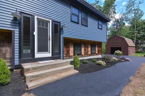 41 Elk Dr, Bedford, NH, 03110-4622 | Card Image