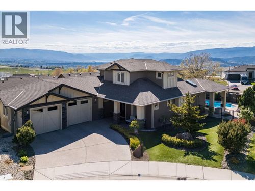1768 Split Rail Pl, Kelowna, BC, V1P1R1 | Card Image
