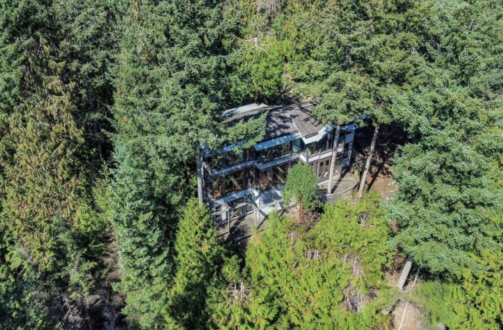 1091 Cowan Point Drive, House other with 4 bedrooms, 3 bathrooms and 3 parking in Bowen Island BC | Image 28