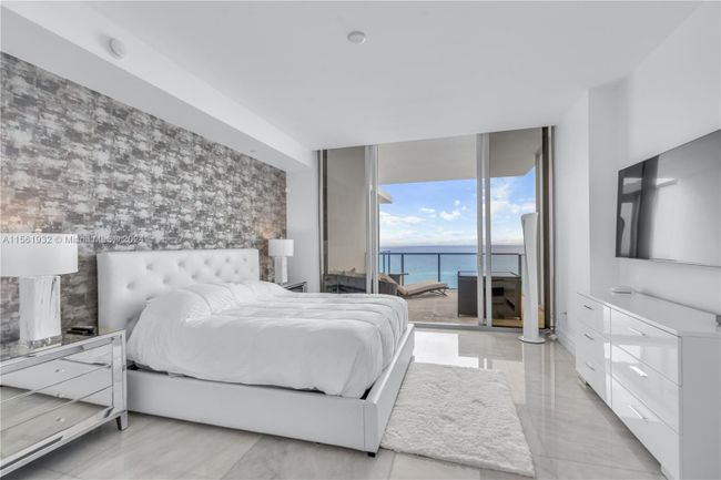 PH-04 - 9703 Collins Ave., Condo with 2 bedrooms, 2 bathrooms and null parking in Bal Harbour FL | Image 23