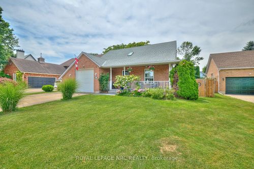 32 The Promenade, Niagara On The Lake, ON, L0S1J0 | Card Image