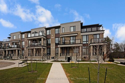 43-45 Knotsberry Cir, Brampton, ON, L6Y6G1 | Card Image