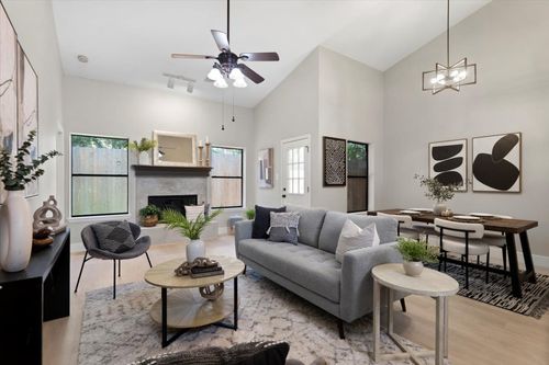 apt-132-12212 Brigadoon Ln, Austin, TX, 78727-5353 | Card Image