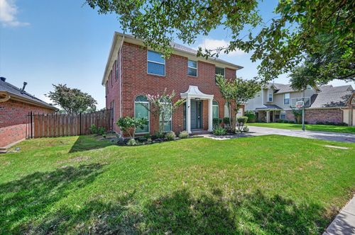 2204 Lakeshore Dr, Flower Mound, TX, 75028-4636 | Card Image