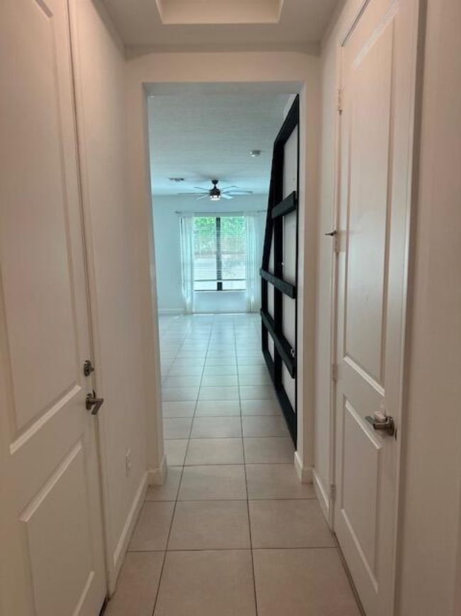 4504 Hartwell Ln, Townhouse with 3 bedrooms, 3 bathrooms and null parking in Riviera Beach FL | Image 4