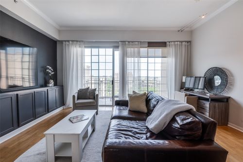 apt-1621-3225 Turtle Creek Blvd, Dallas, TX, 75219-5472 | Card Image