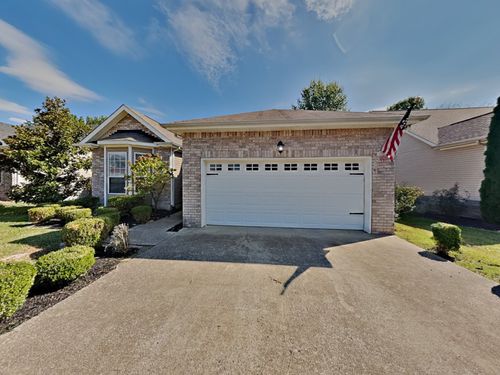 989 Chesire Way, Gallatin, TN, 37066-7131 | Card Image