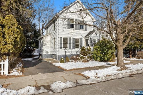 109 Center St, New Milford, NJ, 07646-2603 | Card Image